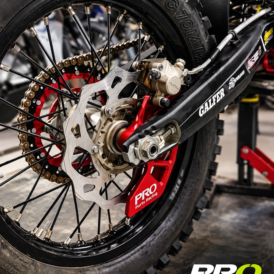 RHINO GUARD protector de pinza trasera rojo, foto real de cliente